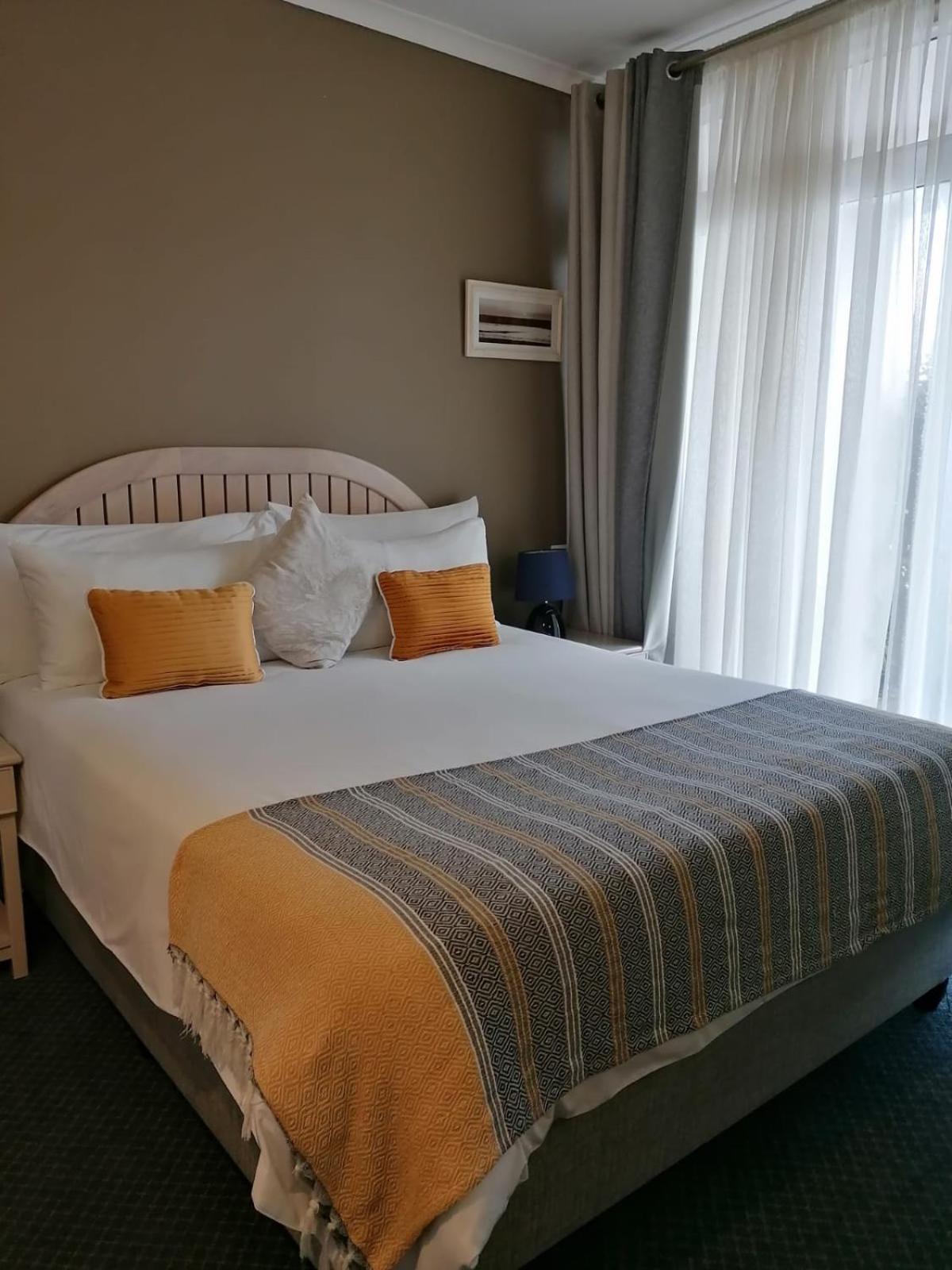 Cape Town Beachfront Apartments At Leisure Bay Exterior photo