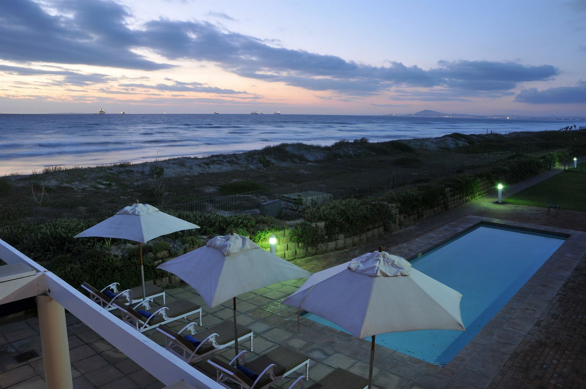 Cape Town Beachfront Apartments At Leisure Bay Exterior photo